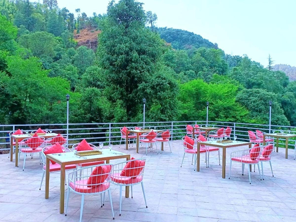 Aaroham Resort, 심라 외부 사진