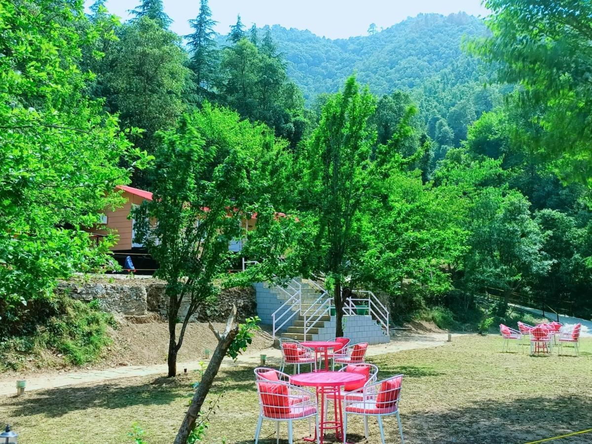 Aaroham Resort, 심라 외부 사진